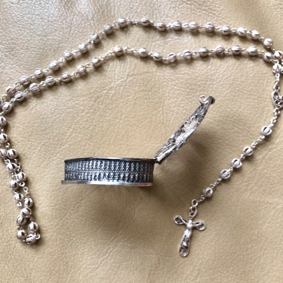 RARE Jerusalem Vintage 800 Silver Heart Box With Rosary Inside - Picture 4 of 16